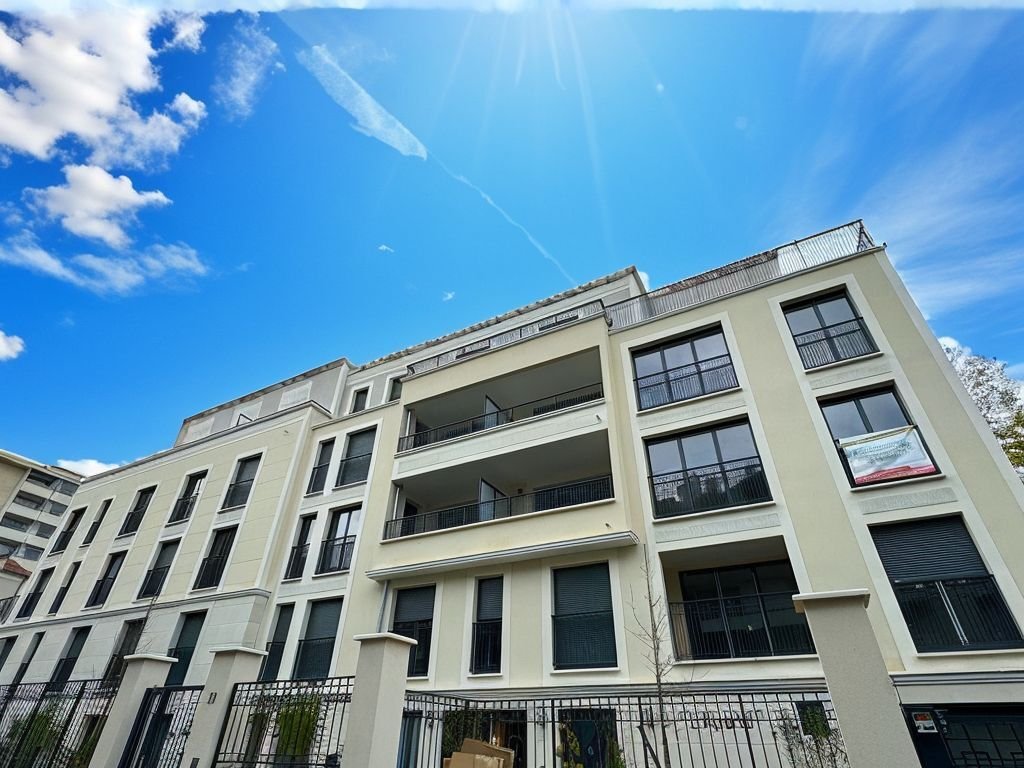 Apartment in Saint-Cloud, Ile-de-France, France 3 - 16467676