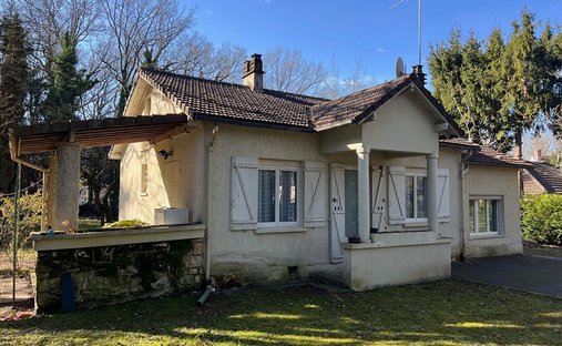 Casa a Ouest, Lamorlaye, Francia 1