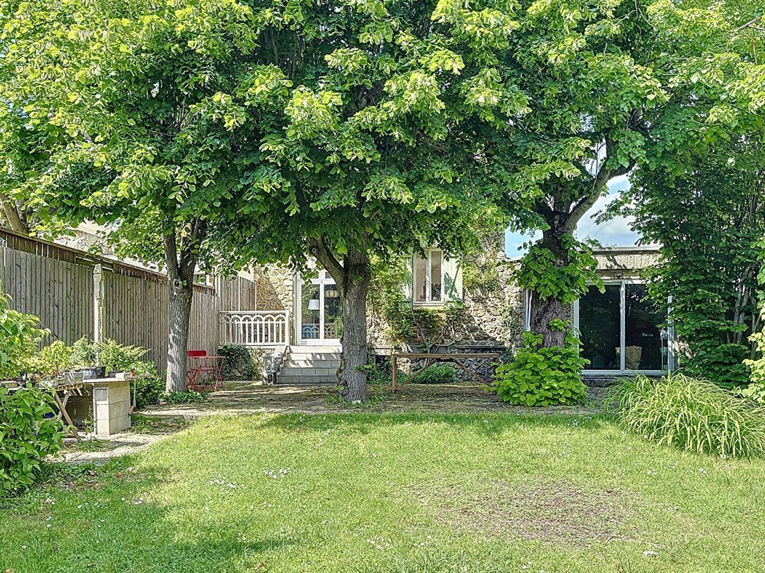 House in Neauphle-le-Château, Ile-de-France, France 2 - 16079009