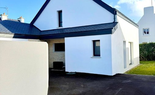 House in Ouest, Quiberon, France 1