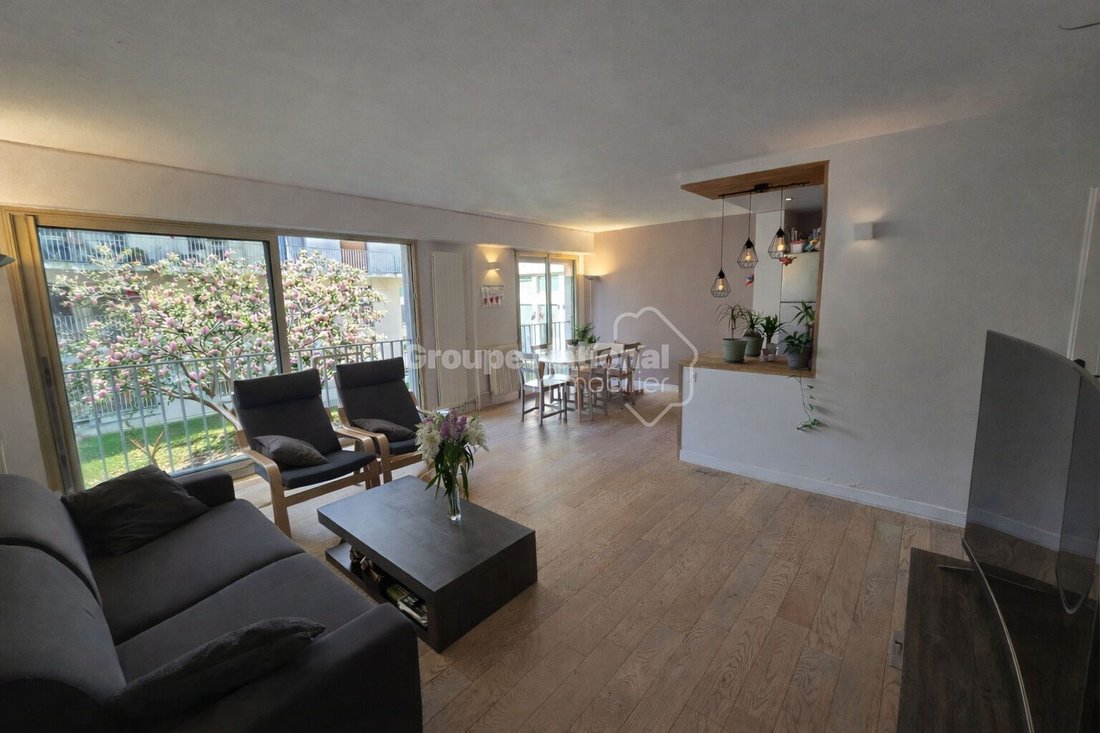 Apartment in Domaine National du Château, Versailles, France 1 - 17360783