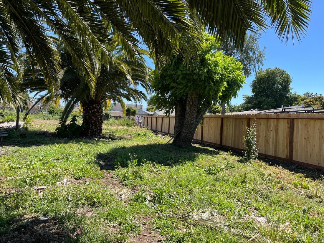 House in East Palo Alto, California, United States 2 - 17932940