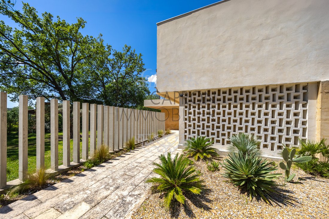 Villa in Granettes-Jauberte-Sainte Anne, Aix-en-Provence, France 3 - 16629938