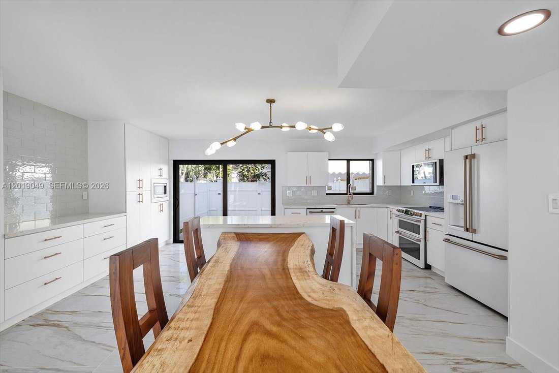 House in Golden Beach, Florida, United States 4 - 17930103