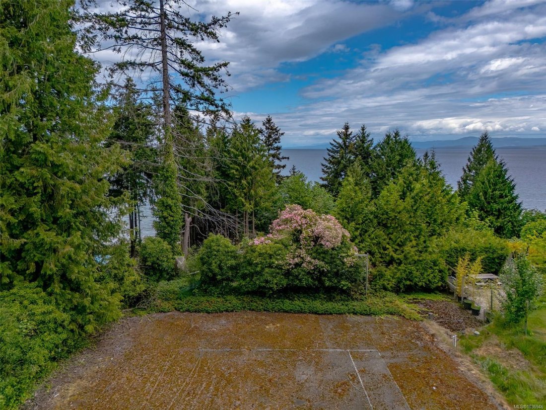 Land in Qualicum Beach, British Columbia, Canada 4 - 17934690