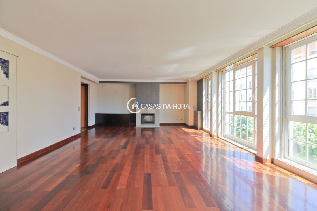 Apartment in Cedofeita, Santo Ildefonso, Se, Miragaia, Sao Nicolau e Vitoria, Porto District, Portugal 2 - 17937136