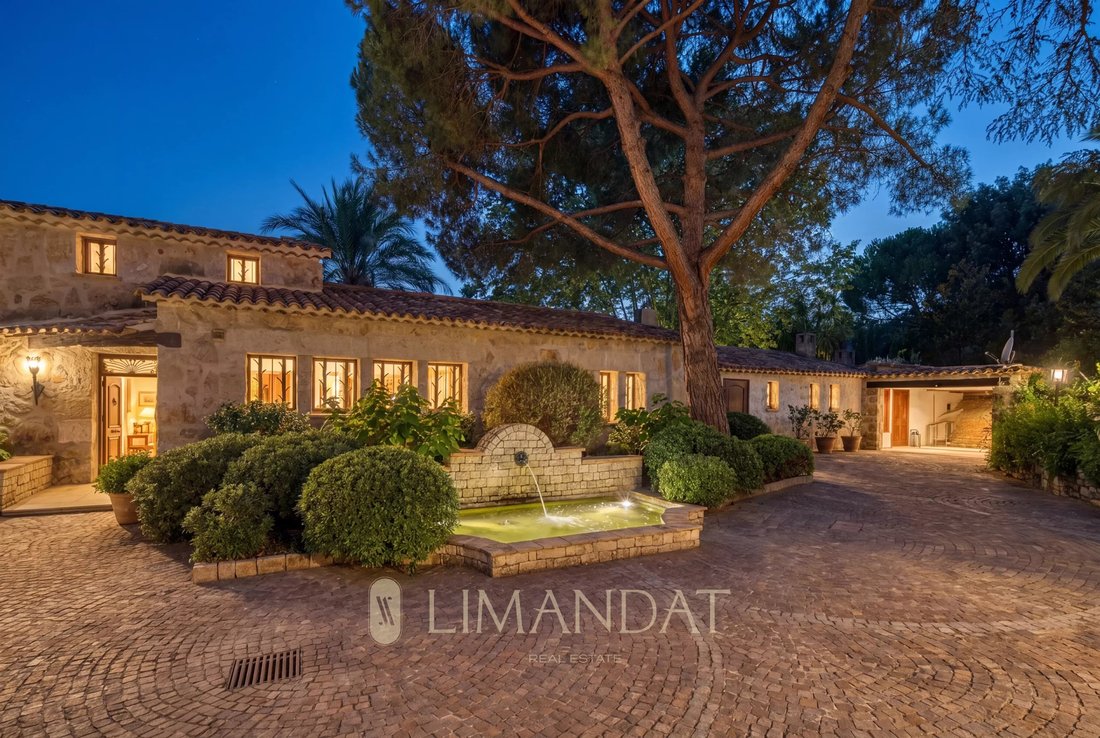 Villa in Quartiers Ouest Montgros-Montmeuille, La Colle-sur-Loup, France 1 - 17935333