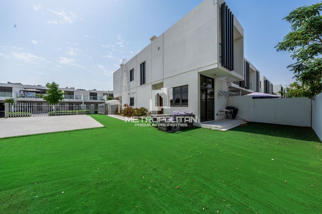 Villa in Damac Hills 2, Dubai, United Arab Emirates 1 - 16112738