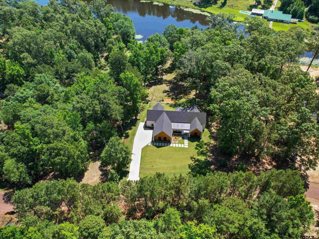 House in Gilmer, Texas, United States 1 - 17931279