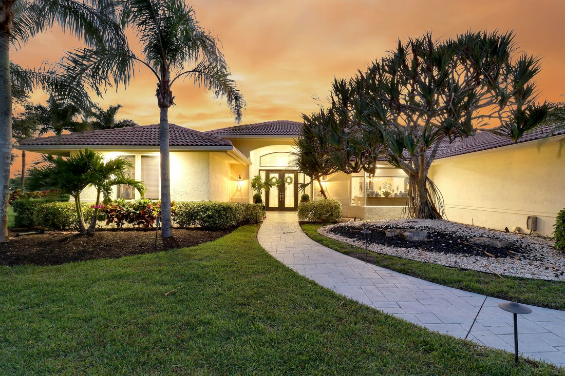 House in Palm Beach Gardens, Florida, United States 2 - 17905826