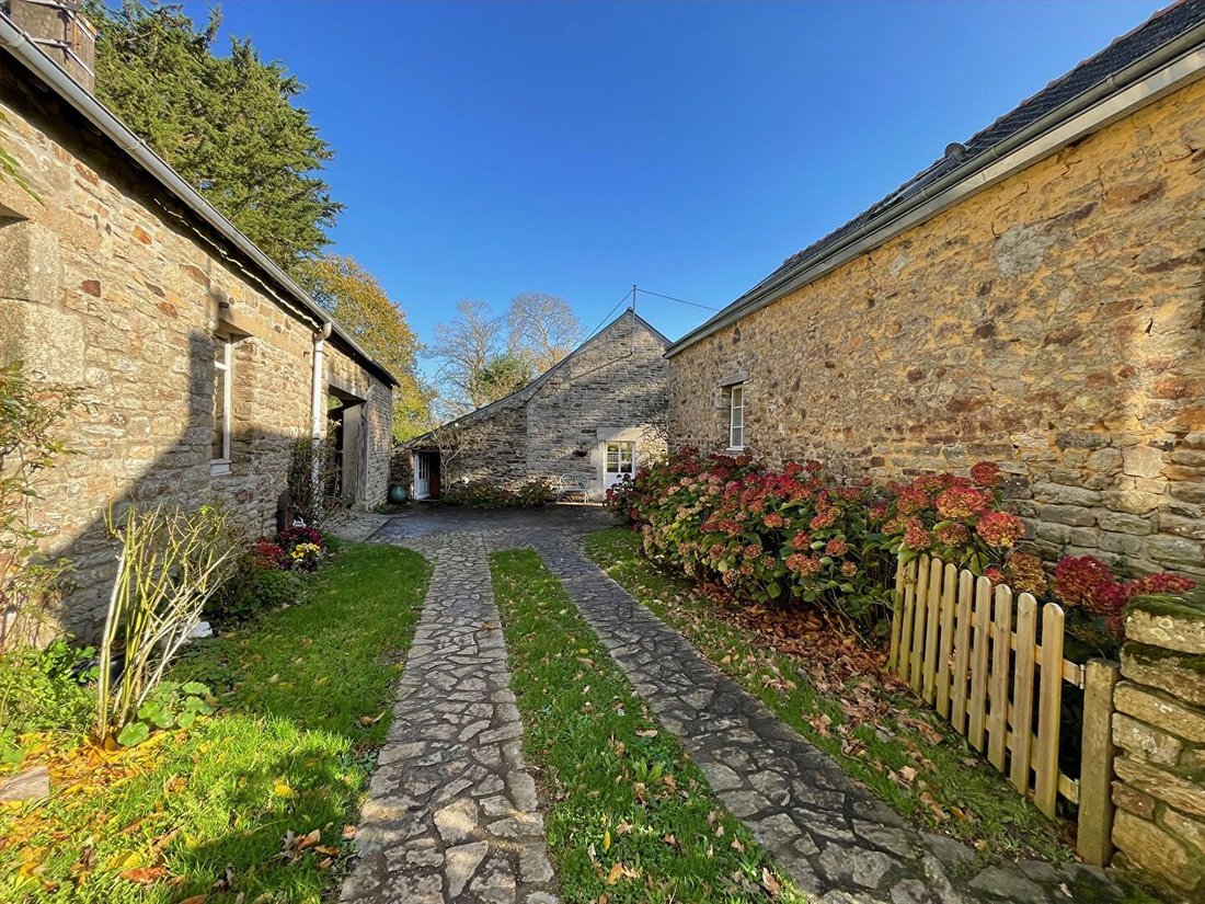 House in Mellac, Brittany, France 1 - 16644196