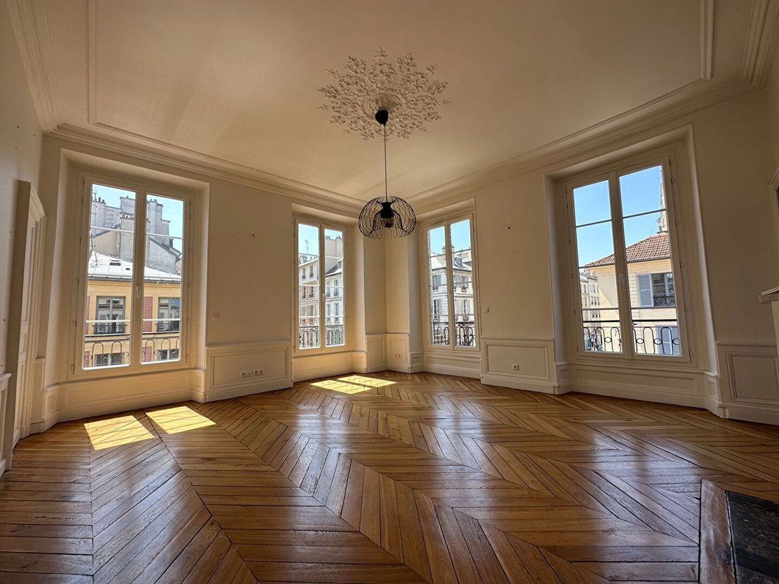 Apartment in Domaine National du Château, Versailles, France 1 - 16080935