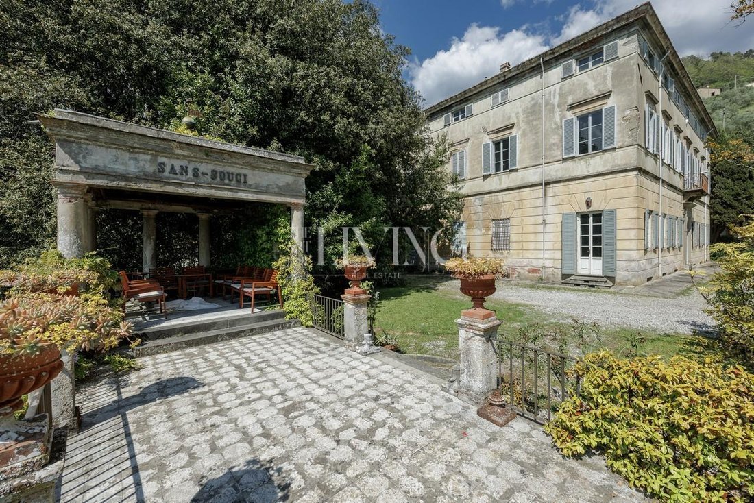 Villa in Capannori, Tuscany, Italy 1 - 17935169