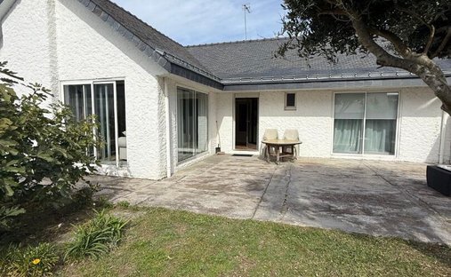House in Ouest, Quiberon, France 1