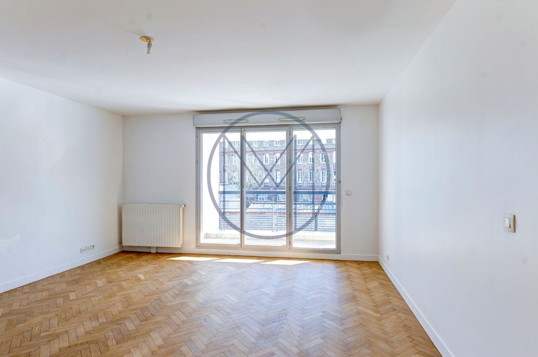 Apartment in Domaine National du Château, Versailles, France 4 - 17839426