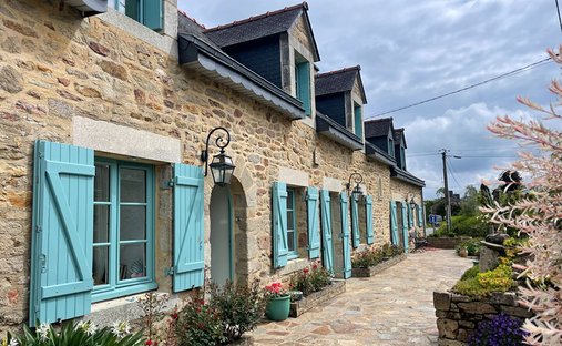 House in La Haute Ville, Quimperle, France 1