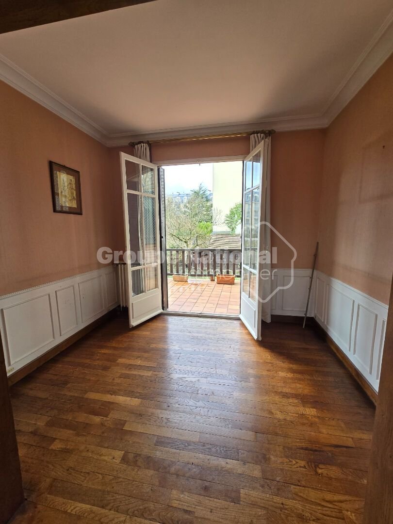 House in Domaine National du Château, Versailles, France 5 - 17289065