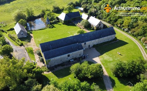 Tenuta a Laval, Paesi della Loira, Francia 1
