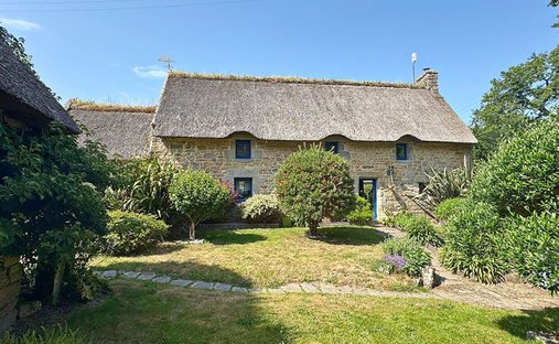 House in Riec-sur-Belon, Brittany, France 1