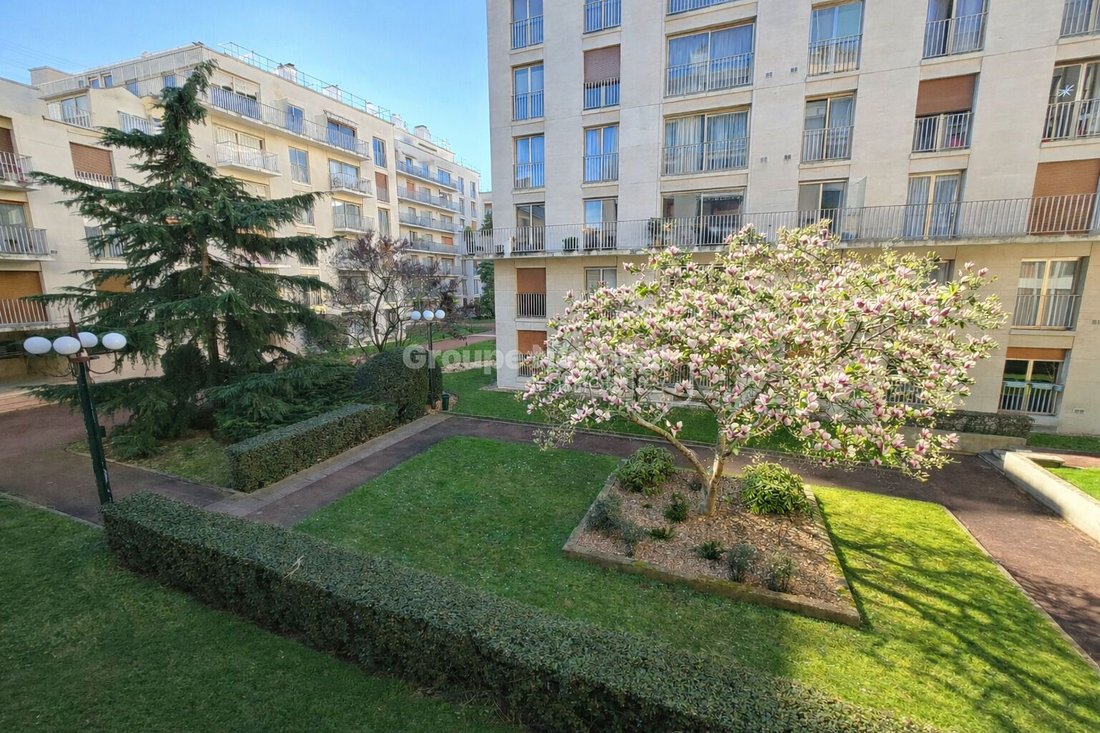 Apartment in Domaine National du Château, Versailles, France 2 - 17360783