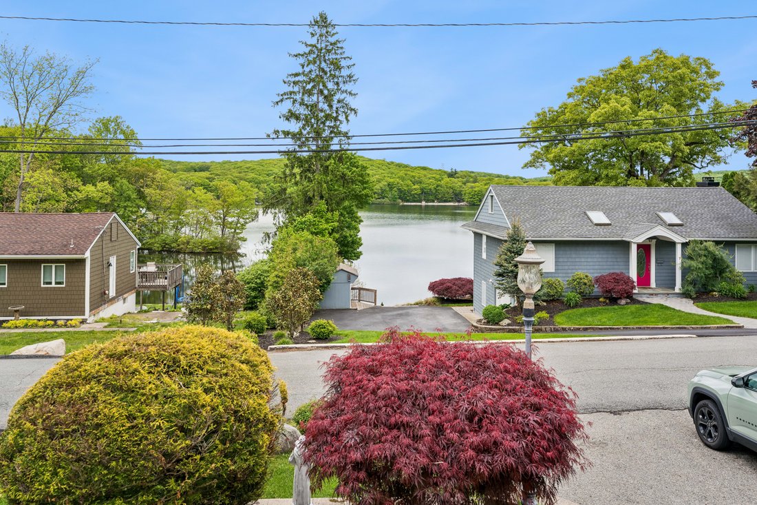 House in Kinnelon, New Jersey, United States 2 - 17930912