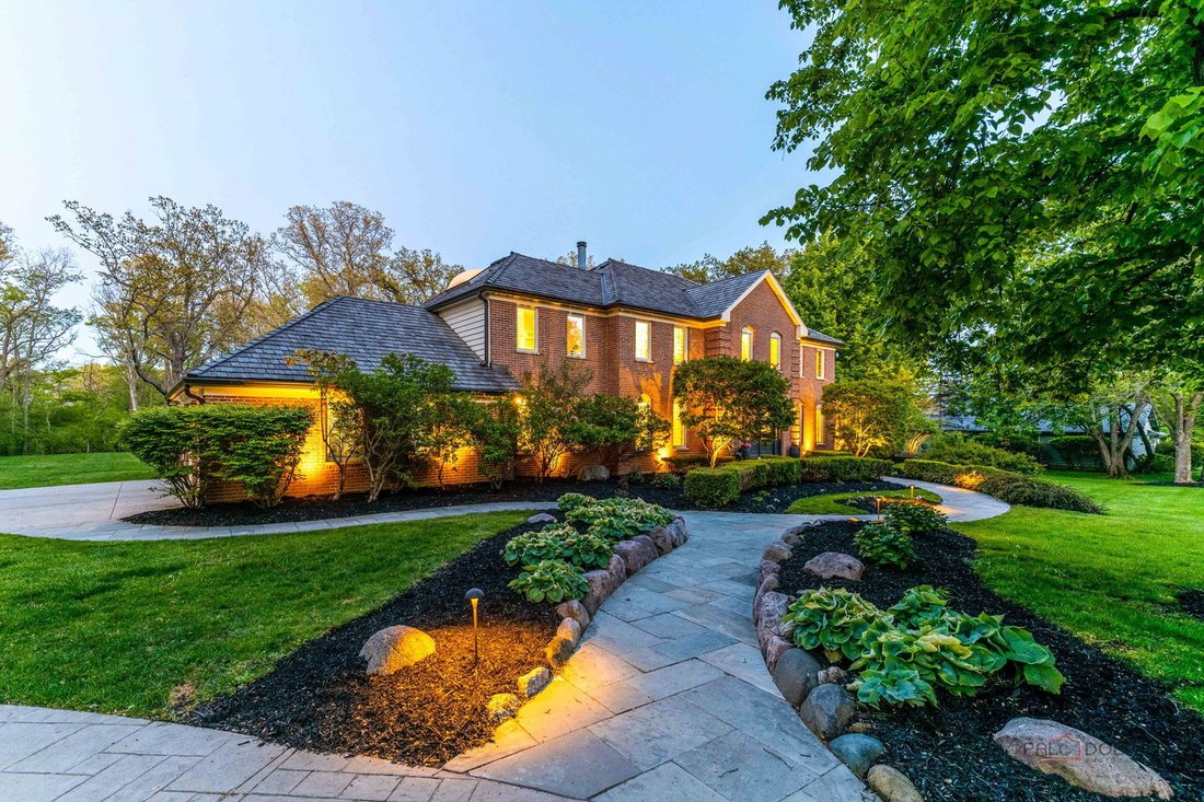 House in Lake Bluff, Illinois, United States 2 - 17929230