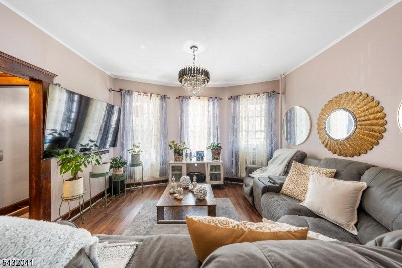 House in Elizabeth, New Jersey, United States 4 - 17931268