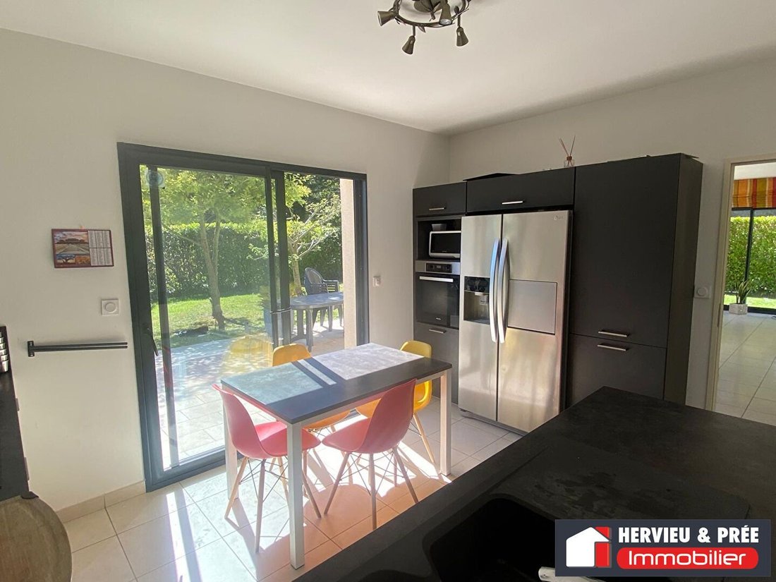 House in Luc-sur-Mer, Normandy, France 4 - 17735342