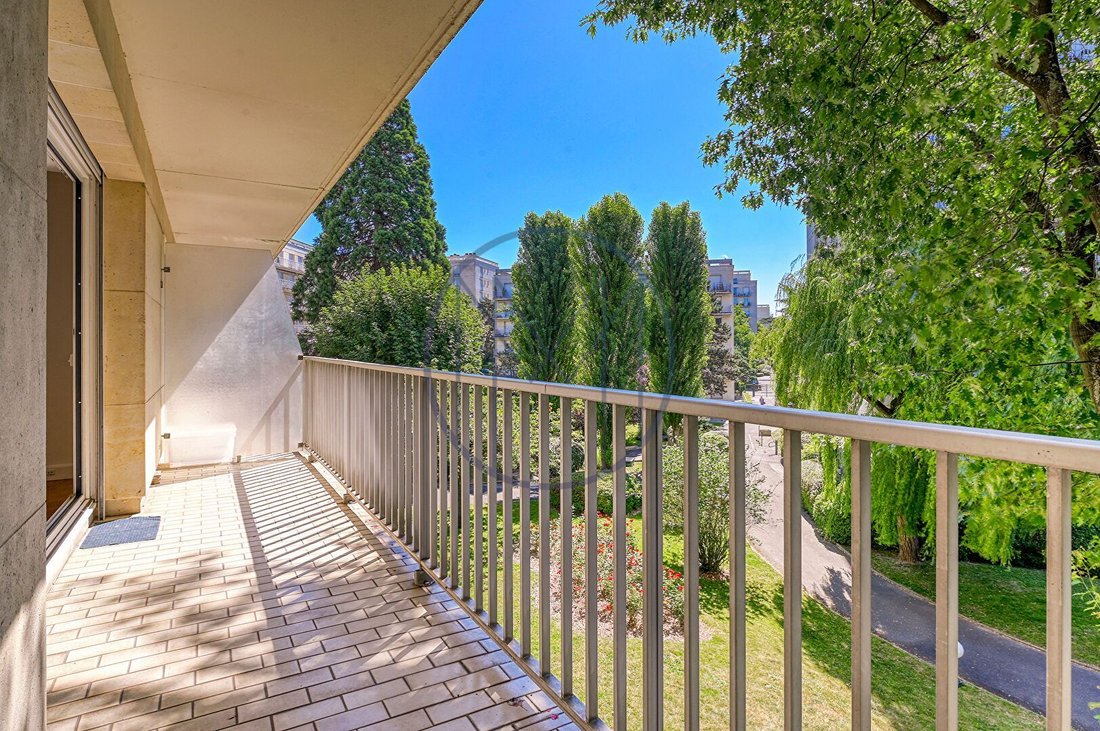 Apartment in Domaine National du Château, Versailles, France 1 - 17332073
