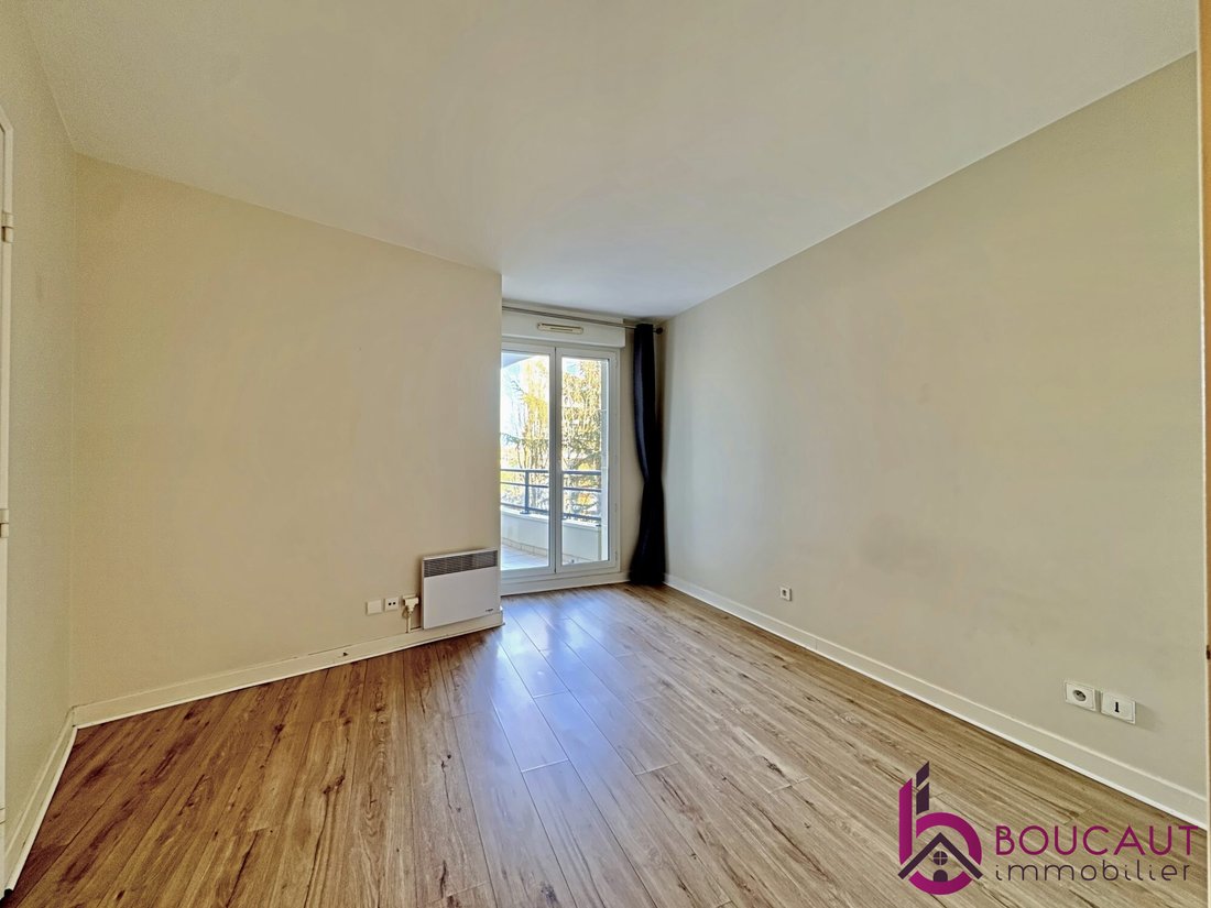 Apartment in Wallon, Le Plessis-Robinson, France 5 - 17936519