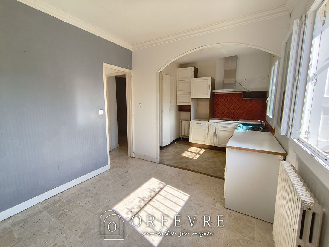 House in Centre Ville, Castries, France 4 - 17552680