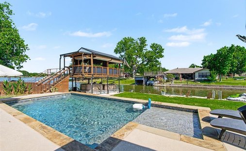 House in Granbury, Texas, United States 1