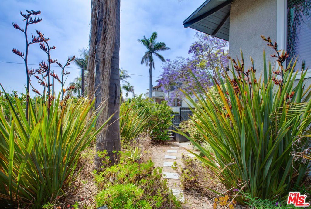 Los Angeles, California, United States 4 - 17938965