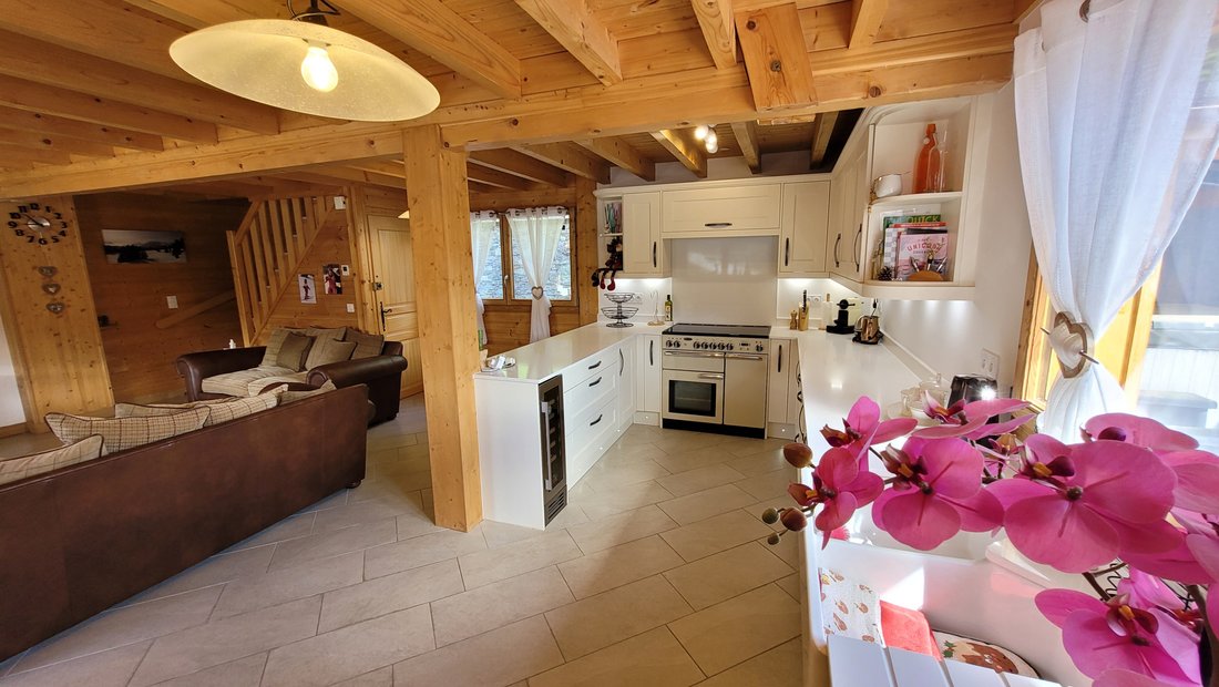 House in Les Gets, Auvergne-Rhône-Alpes, France 3 - 17929681