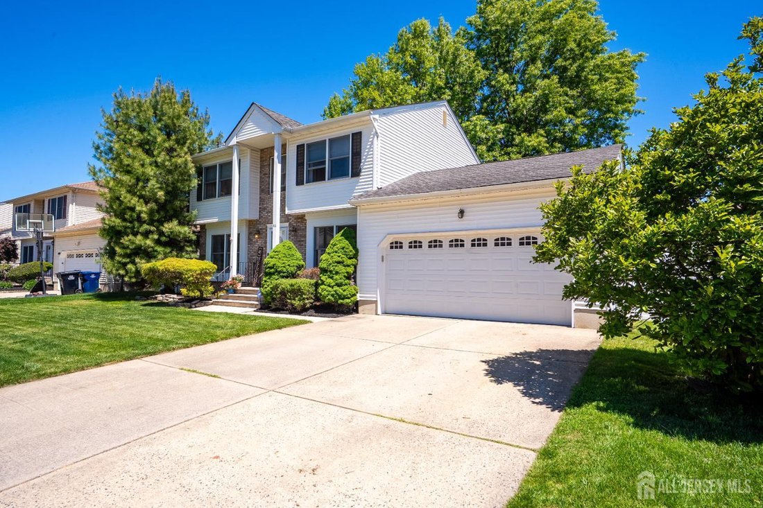 House in North Brunswick Township, New Jersey, United States 2 - 17937983