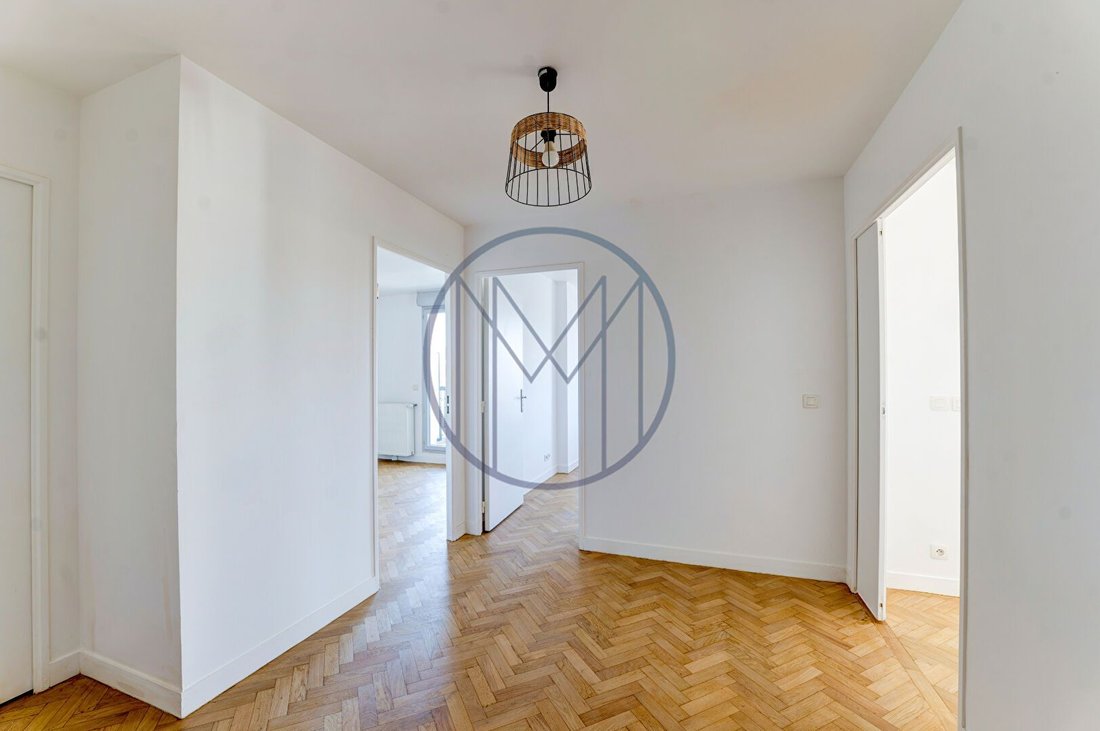 Apartment in Domaine National du Château, Versailles, France 4 - 17360914