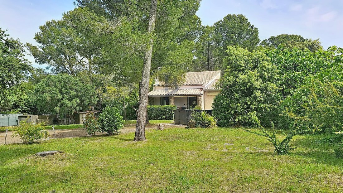 Villa in Exterieurs, Frejus, France 1 - 17933858