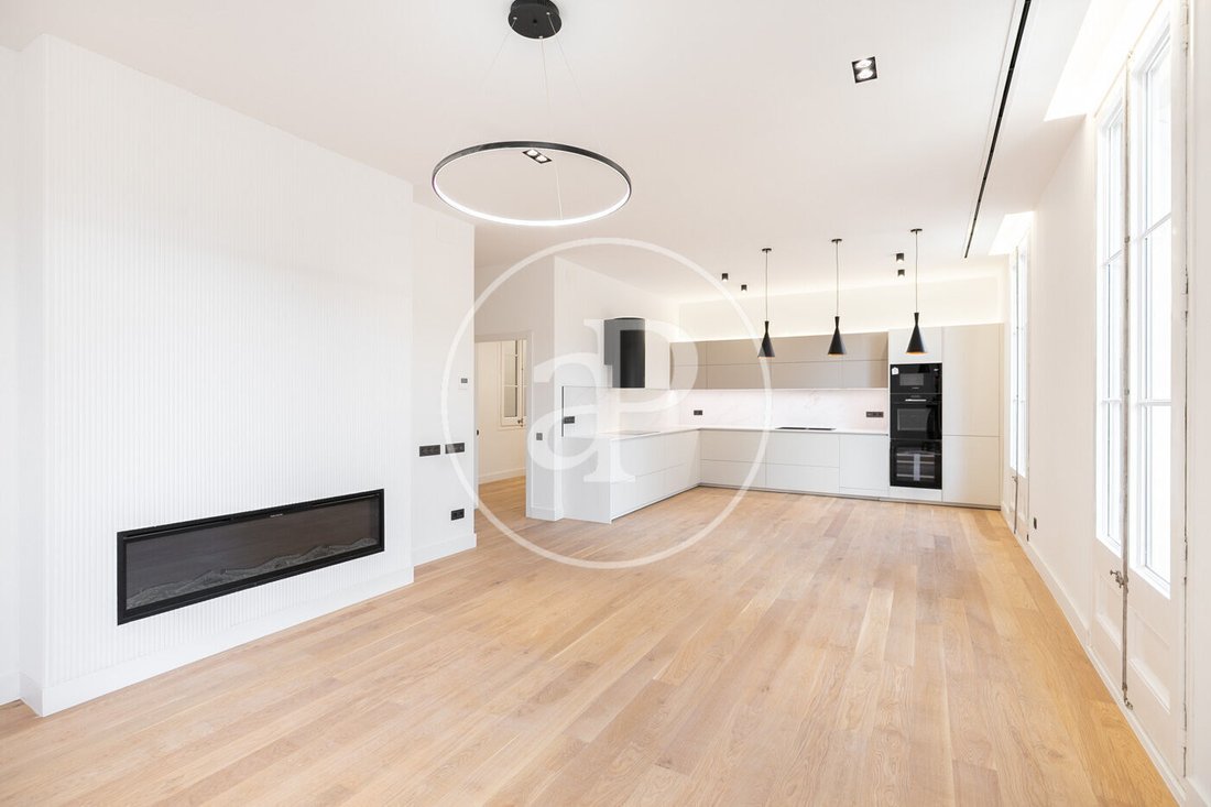 Apartment in Eixample, Barcelona, Spain 5 - 17937643