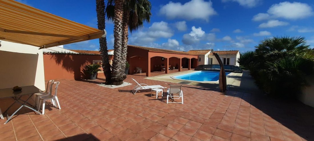 House in Saint-Georges-d'Oleron, Nouvelle-Aquitaine, France 3 - 17397365
