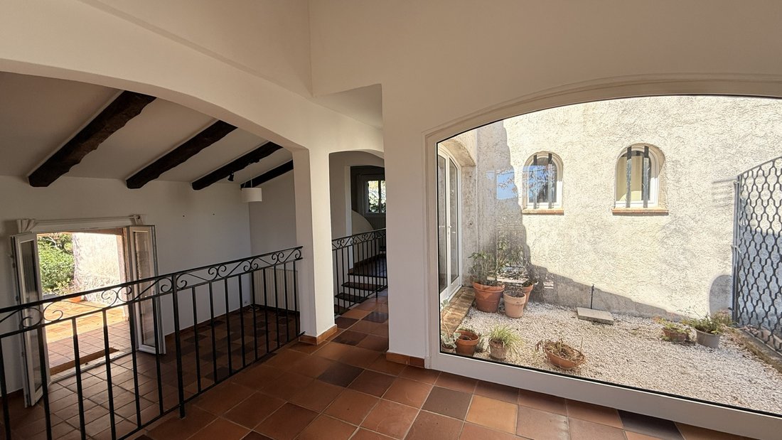 Villa in Gattières, Provence-Alpes-Côte d'Azur, France 5 - 17935114