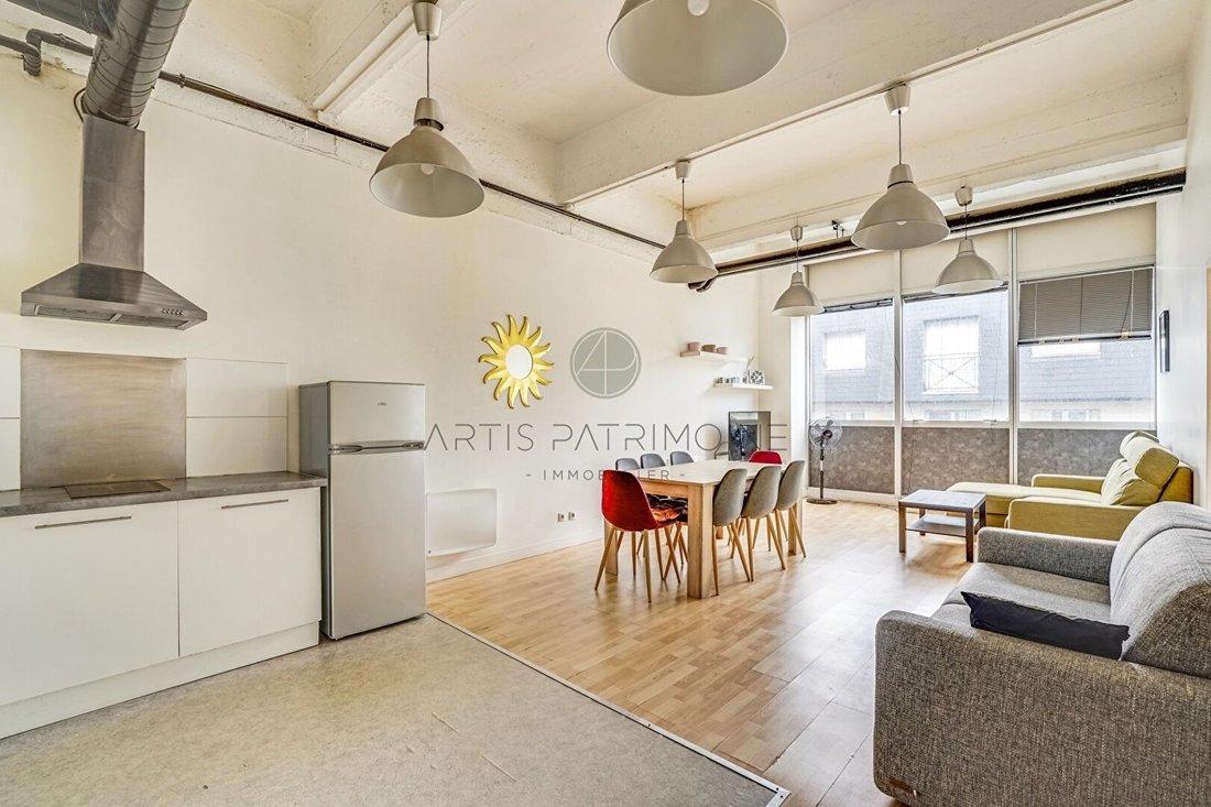 Apartment in Les Lilas, Ile-de-France, France 2 - 17078381