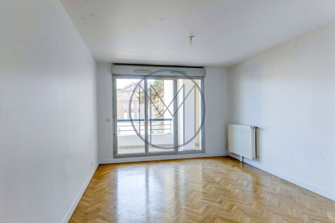 Apartment in Domaine National du Château, Versailles, France 3 - 17360914