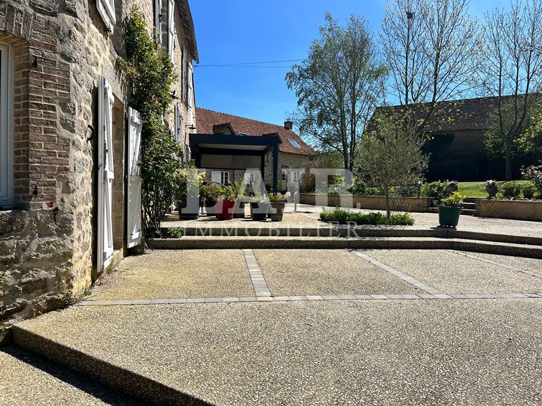 House in Alencon, Normandy, France 1 - 17010647