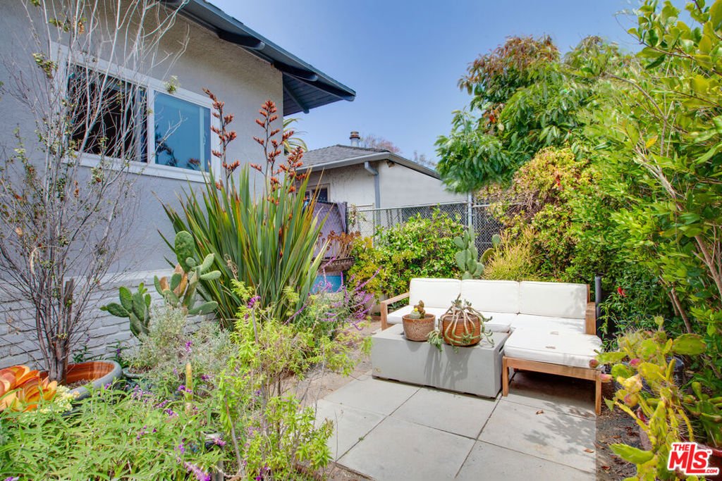 Los Angeles, California, United States 3 - 17938965