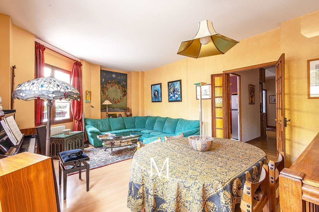 Apartment in Montrouge, Ile-de-France, France 2 - 17929765