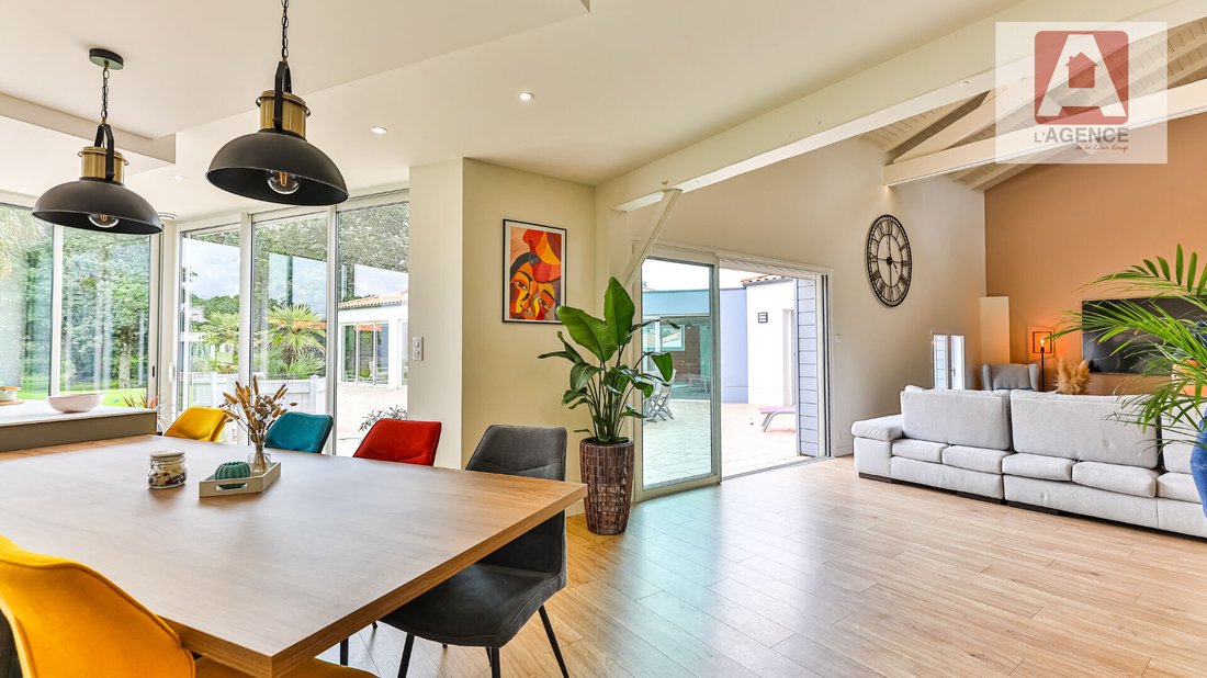 Villa in Landevieille, Pays de la Loire, France 5 - 17930933