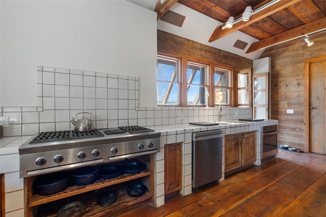 House in Truchas, New Mexico, United States 4 - 17931306