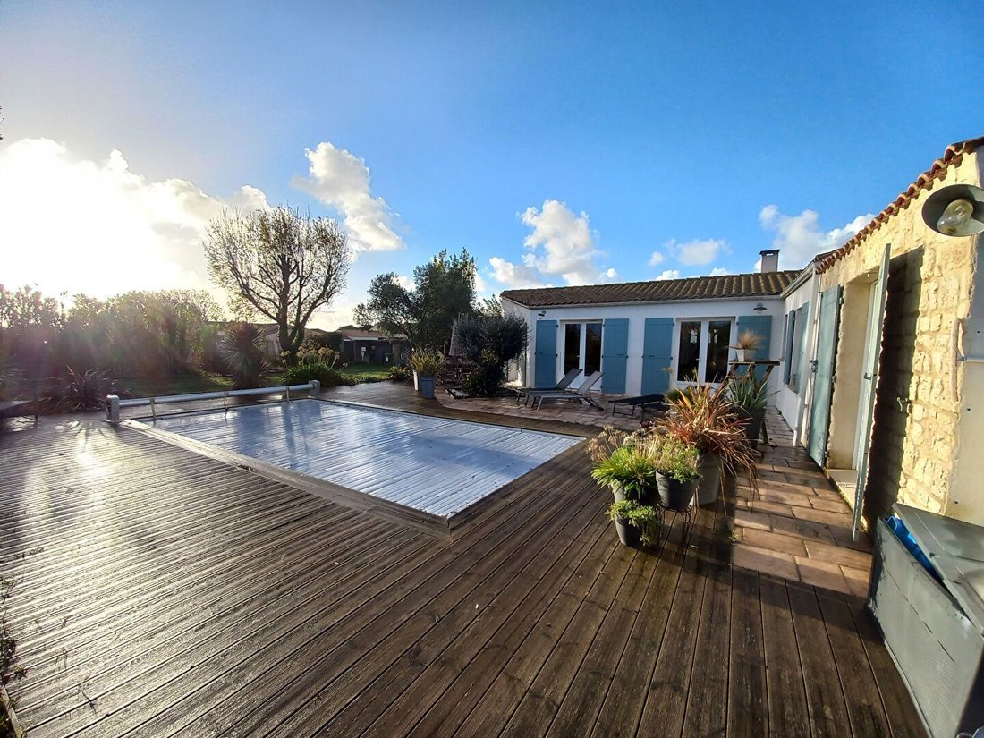 House in Saint-Pierre-d'Oléron, Nouvelle-Aquitaine, France 2 - 17383869