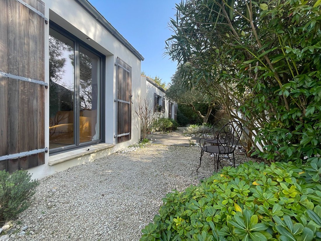 House in Dolus-d'Oleron, Nouvelle-Aquitaine, France 2 - 17299537