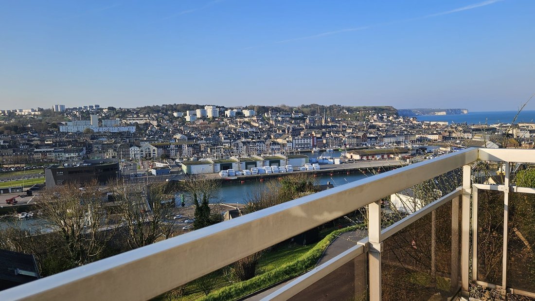 House in Fecamp, Normandy, France 2 - 17936535